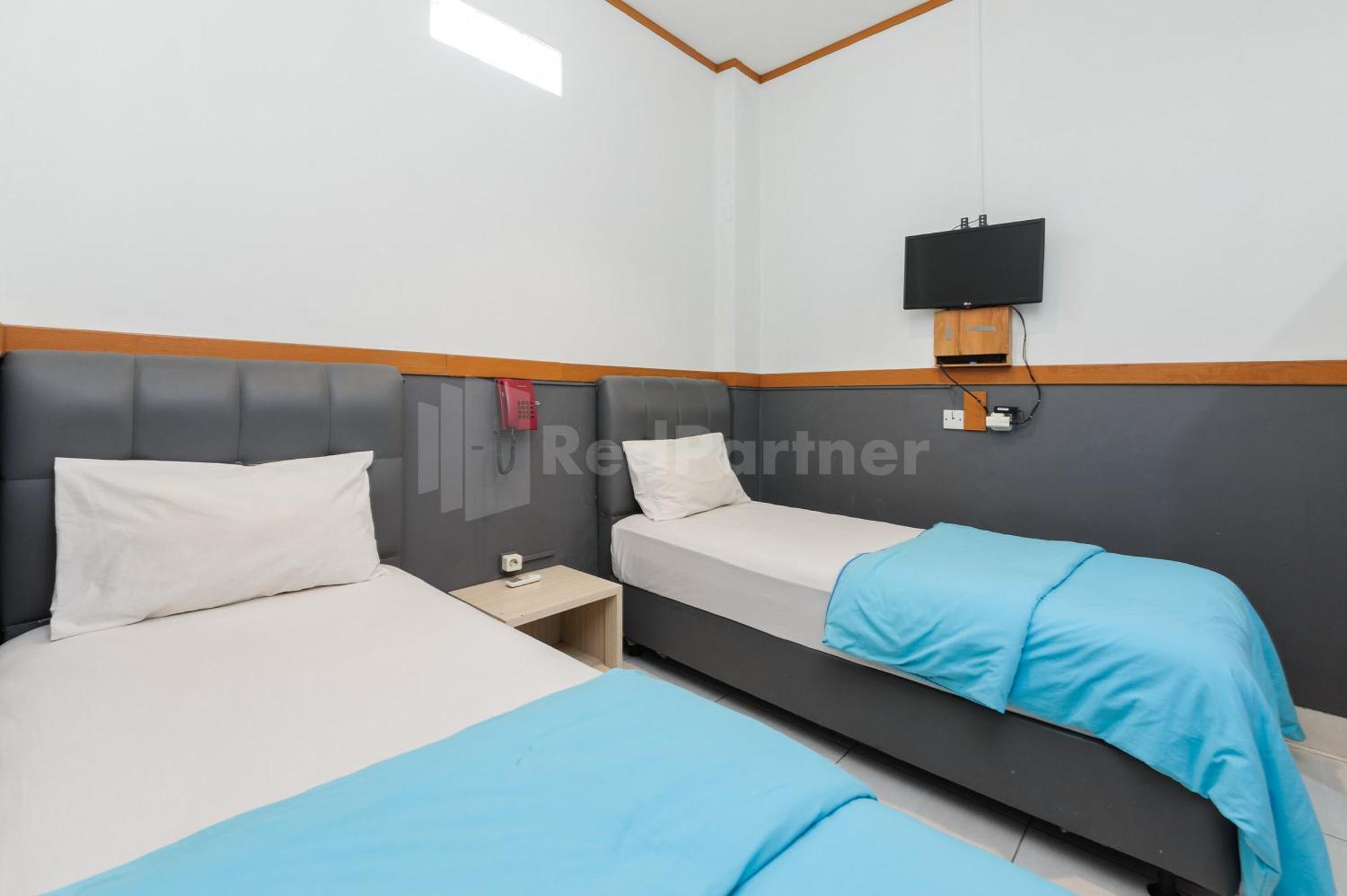 Ian Hotel Jaksa Mitra Reddoorz Джакарта Екстер'єр фото