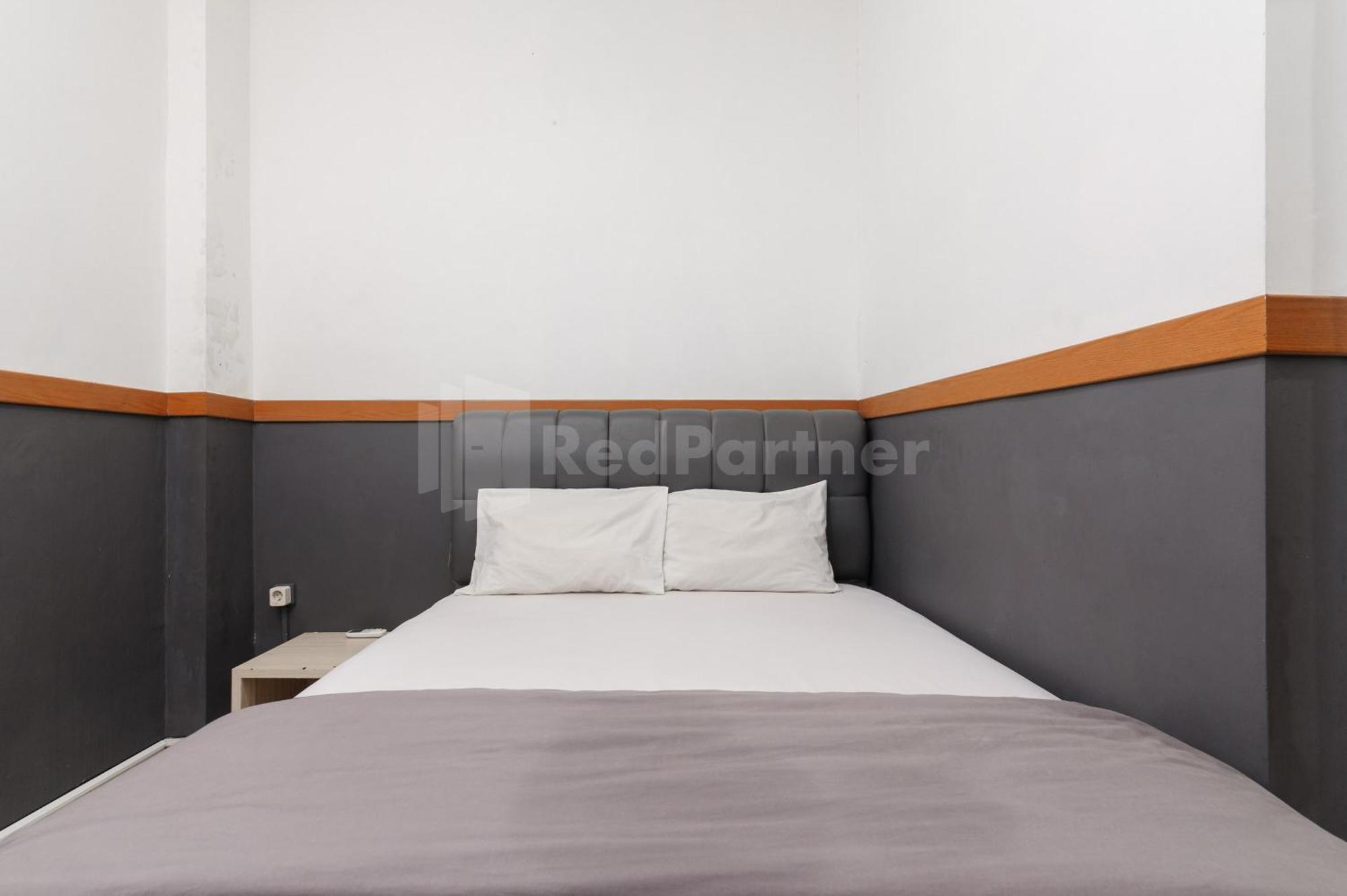 Ian Hotel Jaksa Mitra Reddoorz Джакарта Екстер'єр фото